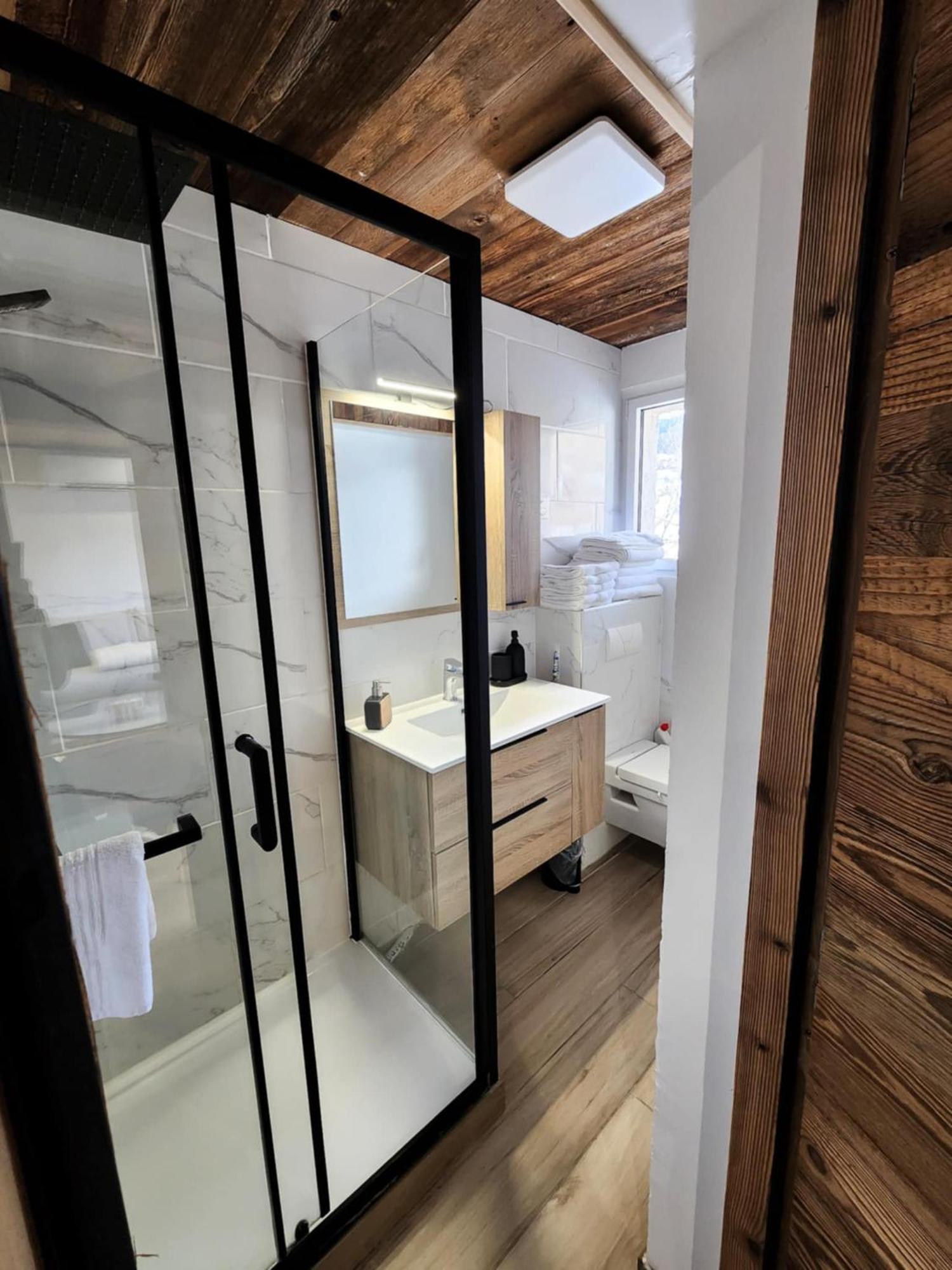 Logement A Megeve Avec Jardin Bagian luar foto