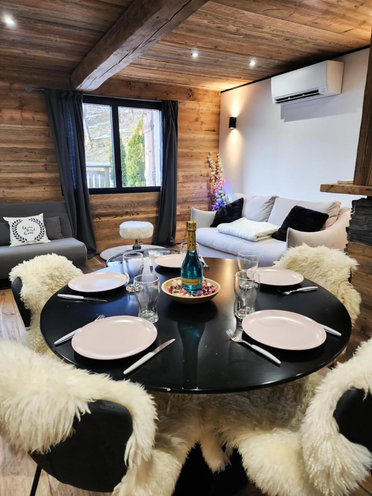 Logement A Megeve Avec Jardin Bagian luar foto